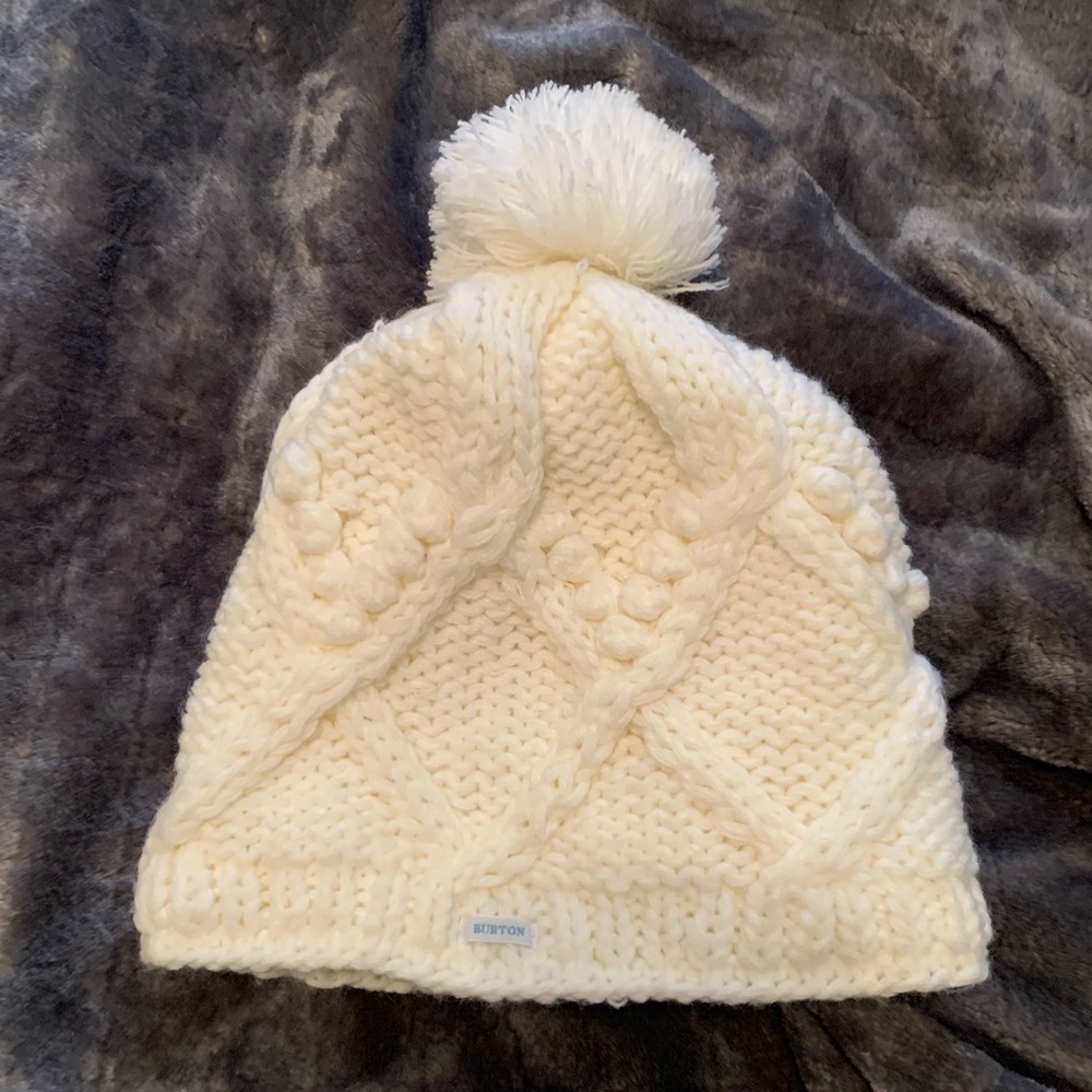 NWOT Burton knit fur-lined beanie